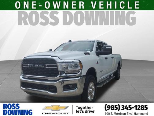 Bright White Clearcoat 2024 RAM 3500 Big Horn Crew Cab 4x4 8' Box