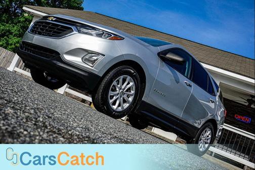 Silver Ice Metallic 2019 Chevrolet Equinox LS