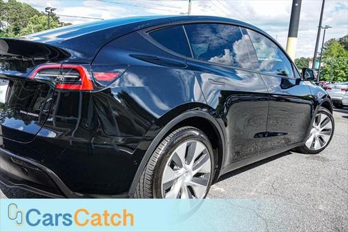 2022 Tesla Model Y Long Range Dual Motor All-Wheel Drive
