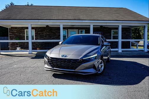 2023 Hyundai ELANTRA SE