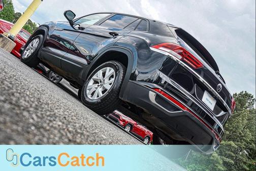 Deep Black Pearl 2021 Volkswagen Atlas Cross Sport 2.0T S