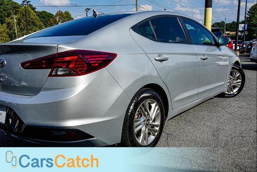 2019 Hyundai ELANTRA SEL