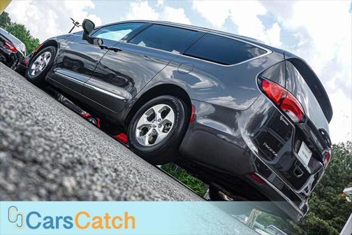 2018 Chrysler Pacifica Hybrid Touring L