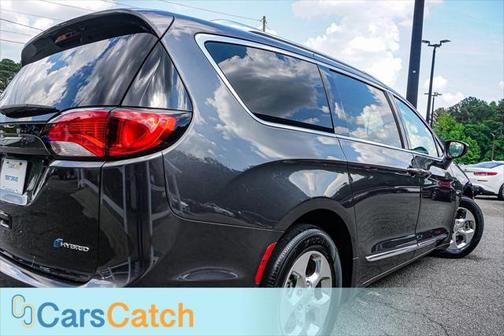 2018 Chrysler Pacifica Hybrid Touring L