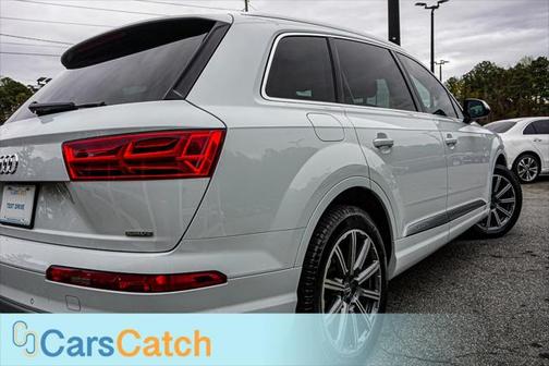 2019 Audi Q7 45 Premium Plus