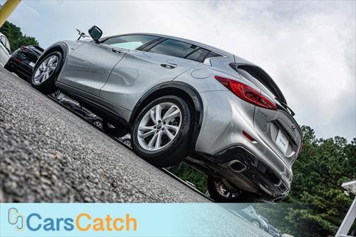 2018 INFINITI QX30 Luxury