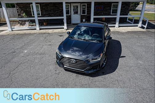 2020 Hyundai Veloster 2