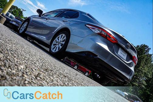 Celestial Silver Metallic 2018 Toyota Camry LE