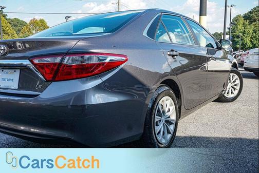 2016 Toyota Camry SEDAN