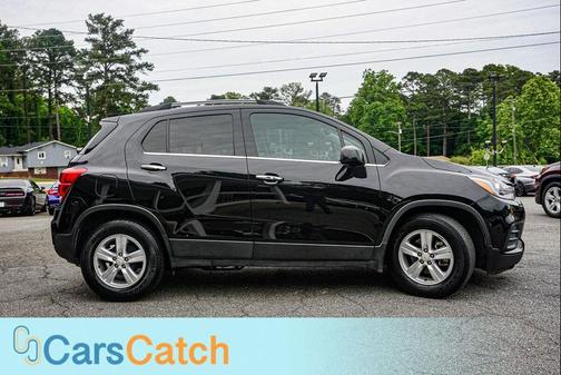 Mosaic Black Metallic 2020 Chevrolet Trax LT