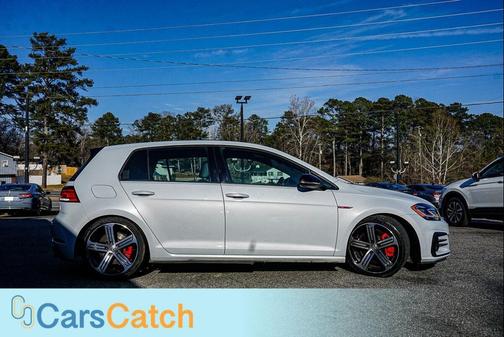 2021 Volkswagen Golf GTI 2.0T SE DSG
