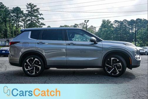 Alloy Silver Metallic 2023 Mitsubishi Outlander SE S-AWC