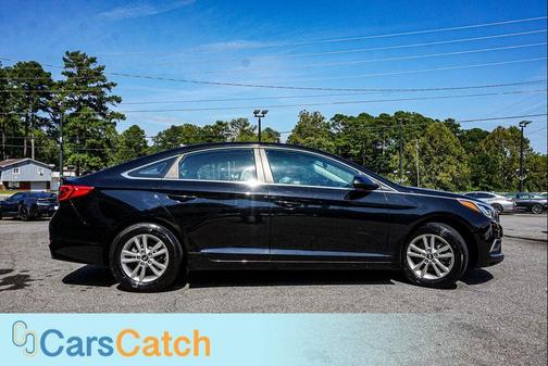 2017 Hyundai SONATA SE