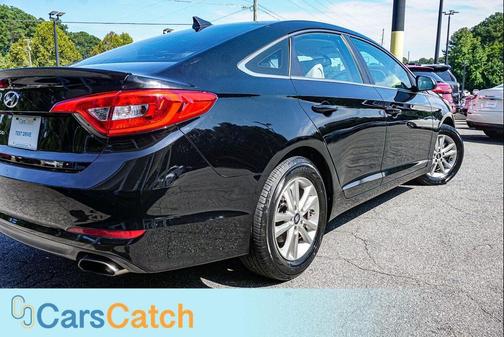 2017 Hyundai SONATA SE