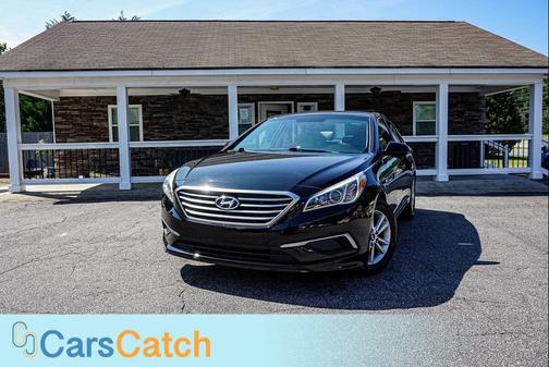 2017 Hyundai SONATA SE