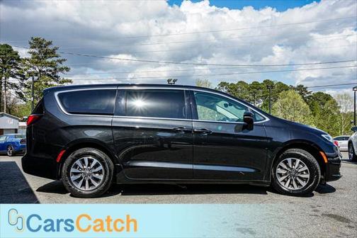 2023 Chrysler Pacifica Hybrid Touring L