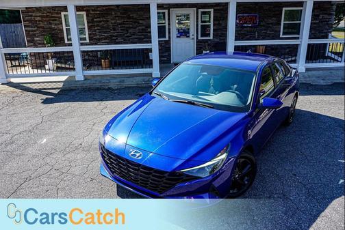 2022 Hyundai ELANTRA SEL