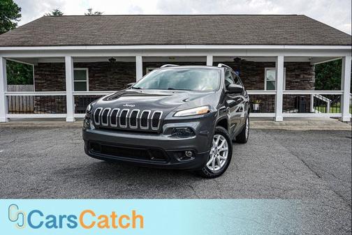 Granite Crystal Metallic Clearcoat 2017 Jeep Cherokee Latitude