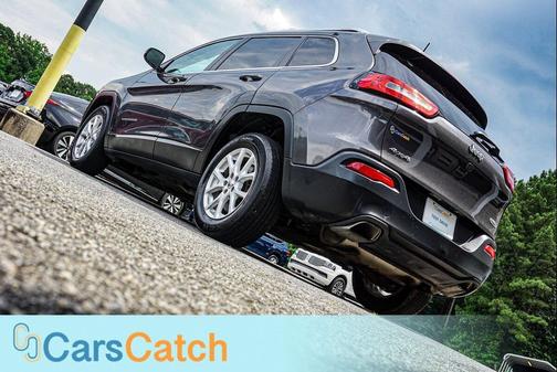 Granite Crystal Metallic Clearcoat 2017 Jeep Cherokee Latitude