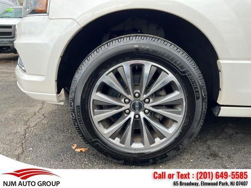 2016 Lincoln Navigator Select