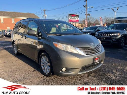 2013 Toyota Sienna XLE