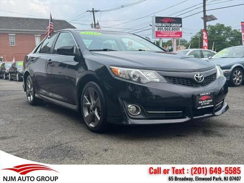 2014 Toyota Camry SE
