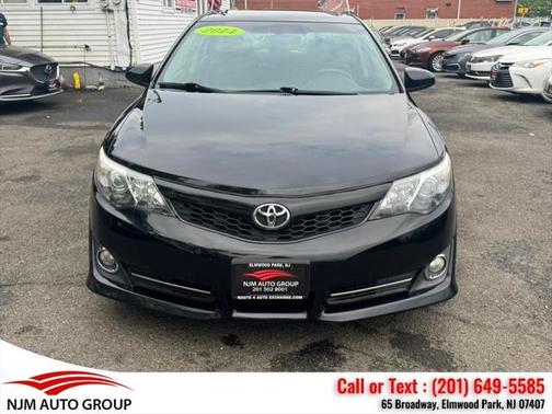 2014 Toyota Camry SE