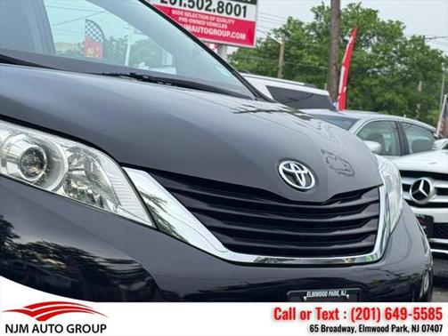 2012 Toyota Sienna LE