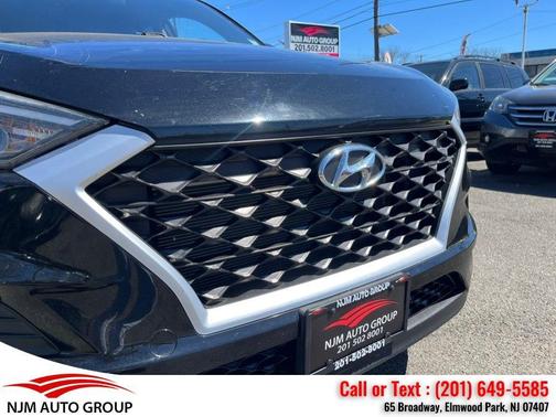 Black Noir Pearl 2019 Hyundai TUCSON SE