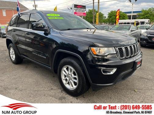 Diamond Black Crystal Pearlcoat 2018 Jeep Grand Cherokee Laredo E