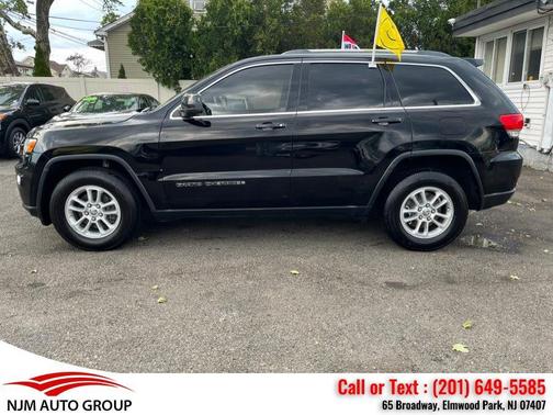 Diamond Black Crystal Pearlcoat 2018 Jeep Grand Cherokee Laredo E