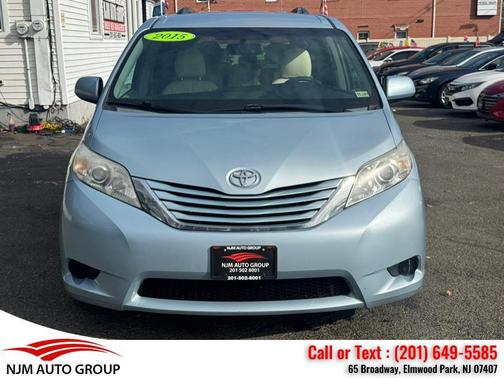 2015 Toyota Sienna LE