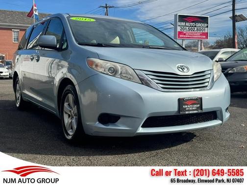 2015 Toyota Sienna LE