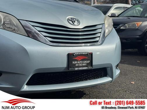 2015 Toyota Sienna LE