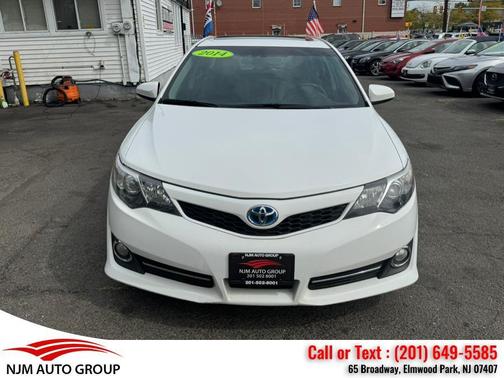 2014 Toyota Camry Hybrid XLE