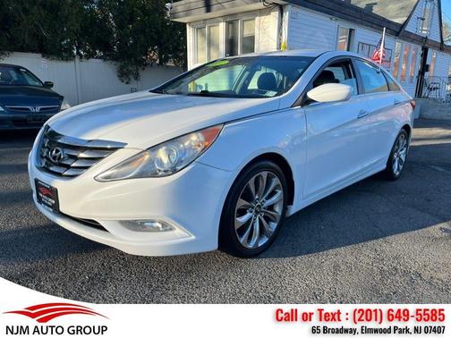 2011 Hyundai SONATA SE