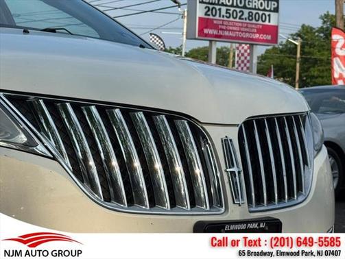 2013 Lincoln MKX Base