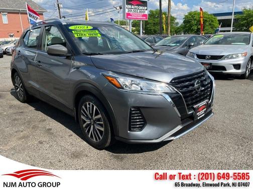 Gun Metallic 2021 Nissan Kicks SV