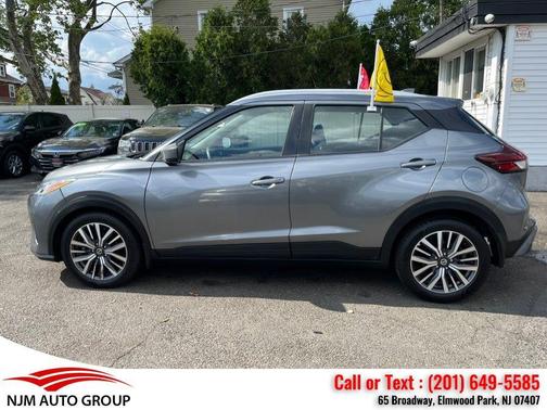 Gun Metallic 2021 Nissan Kicks SV