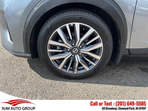 Gun Metallic 2021 Nissan Kicks SV