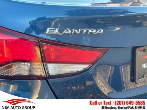 2015 Hyundai ELANTRA SE