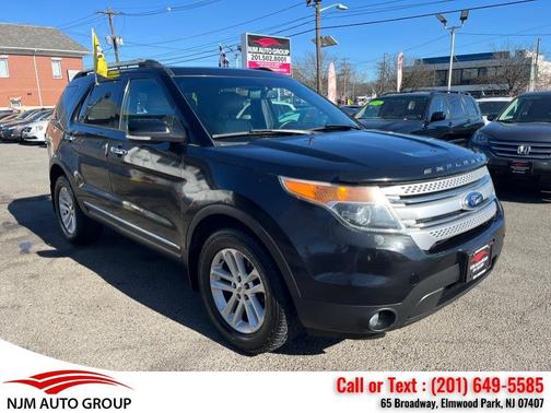 Tuxedo Black Metallic 2013 Ford Explorer XLT