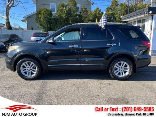 Tuxedo Black Metallic 2013 Ford Explorer XLT