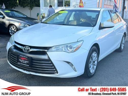 2016 Toyota Camry LE