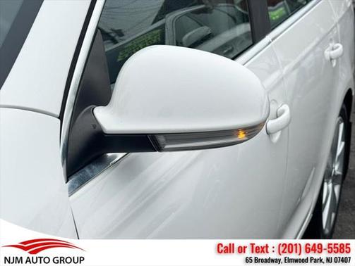 2014 Volkswagen Jetta SportWagen DSG TDI w/Sunroof & Nav