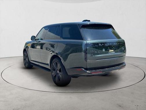 2024 Land Rover Range Rover P400 SE