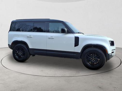 2024 Land Rover Defender 110 P300