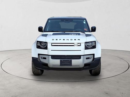 2024 Land Rover Defender 110 P300
