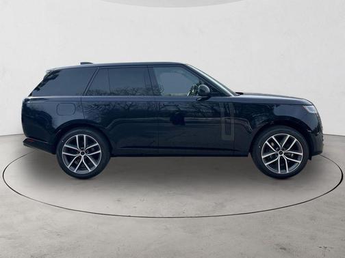 Constellation B 2026 Land Rover Range Rover P400 SE