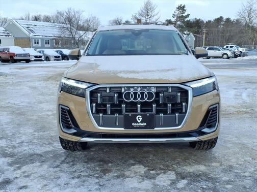 2025 Audi Q7 45 Premium